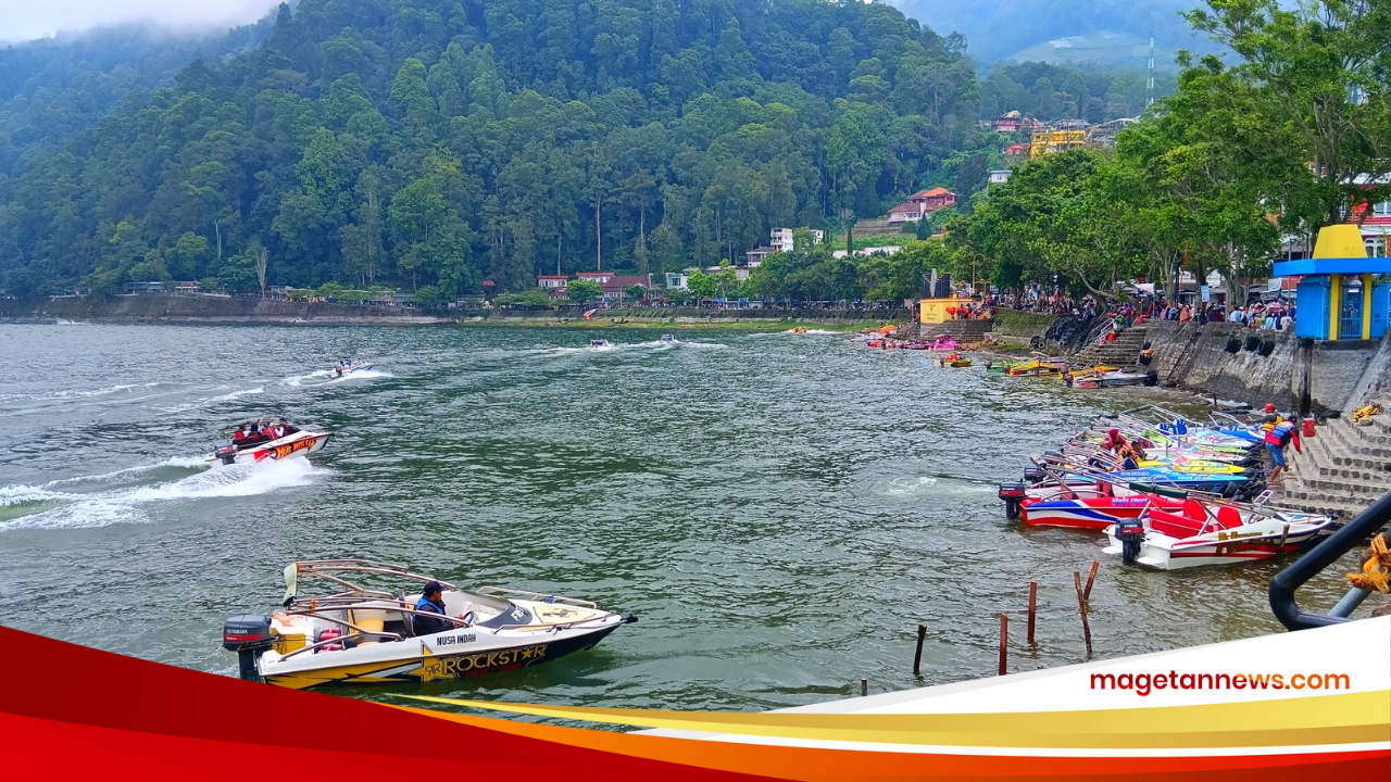 Telaga Sarangan, Ikon Wisata Jawa Timur yang Tak Pernah Sepi